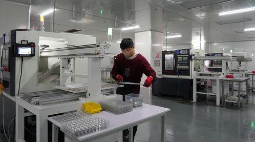 訂單滿載，全力趕工 資陽樂至某企業(yè)24小時(shí)運(yùn)轉(zhuǎn)，技術(shù)服務(wù)沖刺四季度